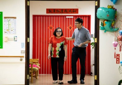 「流沙中年」透支人生，健康、金錢雙雙下沉！