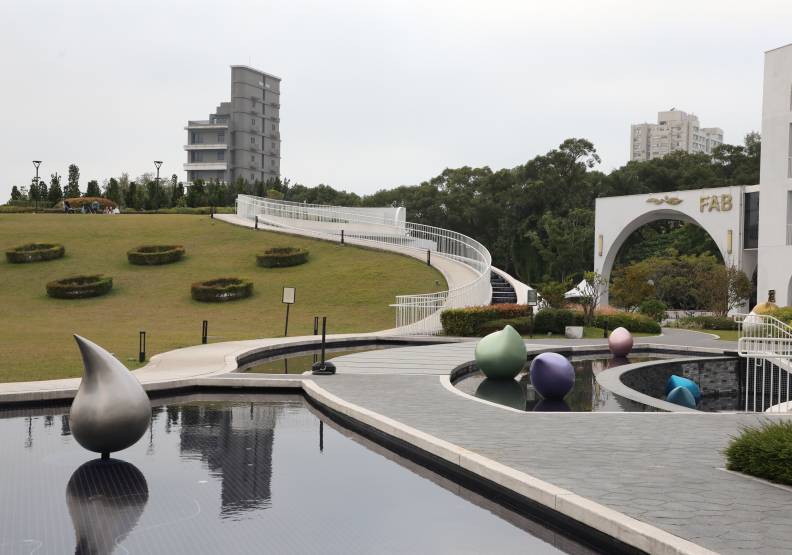 將捷集團引進荷蘭知名金鬱金香飯店，打造滬尾藝文休閒園區。蘇義傑攝