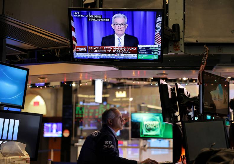 聯準會主席鮑爾（Jerome Powell）對外釋出2022年可能升息的訊號。