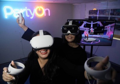 不怕假期人擠人！快來當「宇宙人」，虛擬世界等你開趴