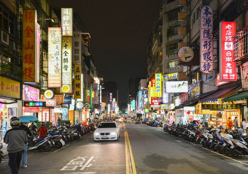 台灣總體的房價收入比,在全球高達第14。Farley Elliot