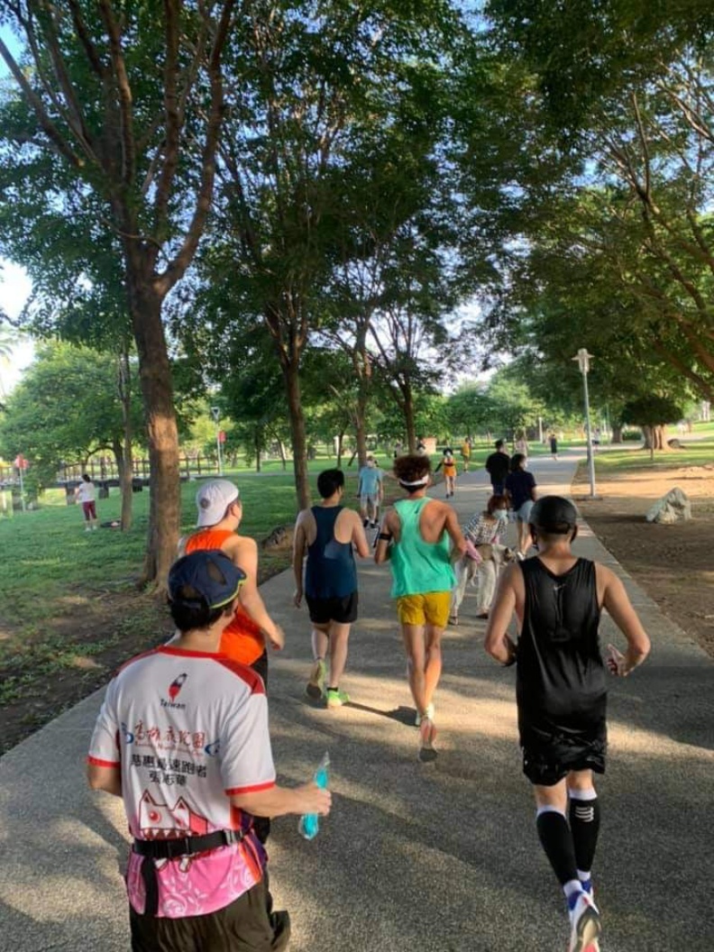 慢跑有助於改善心情。柯俊銘心理師提供