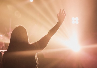 20多歲就和全球500大CEO對談！成長心態加上提問力，做好人生每個決定