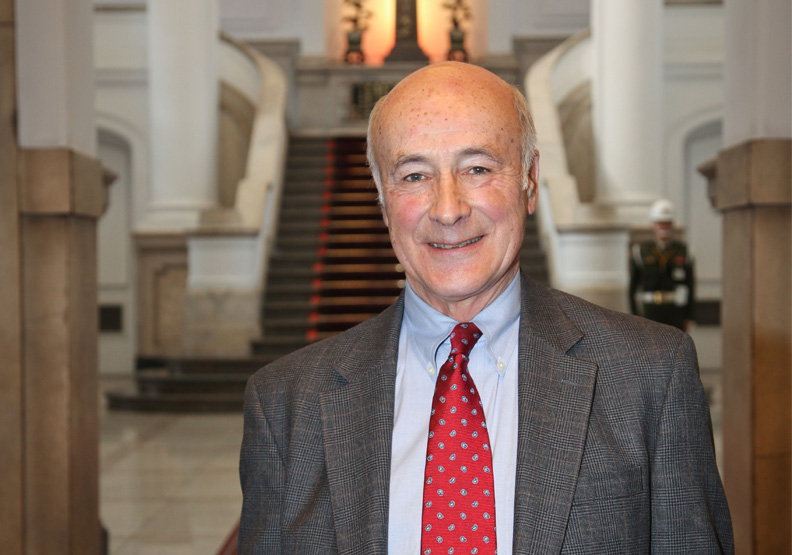 美國哈佛大學今天宣布名譽教授奈伊（Joseph Nye）過世，享壽88歲。遠見資料庫