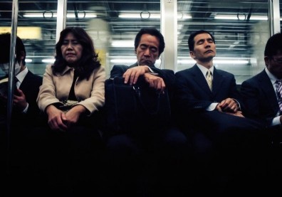 勞工職業倦怠中！企業祭出優渥條件留才，將成為2022職場新常態？