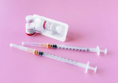 擔心第三劑副作用，不敢打追加劑疫苗？一張表讓你充分了解預做準備