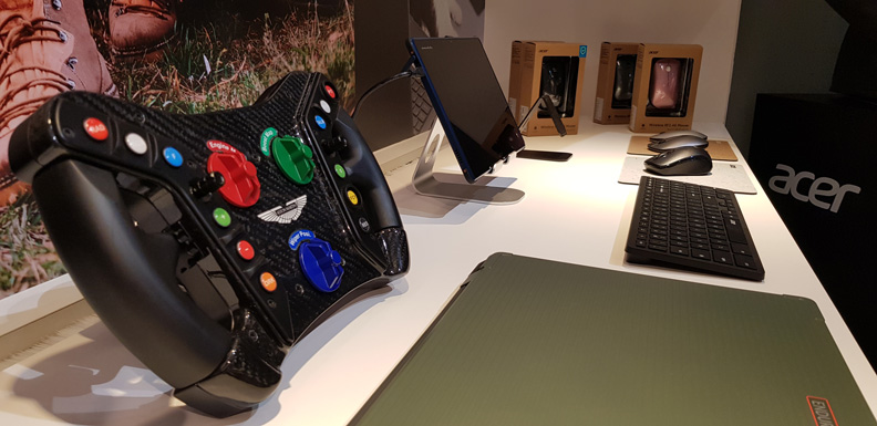 宏碁力拚虛擬賽車,也能搶賺電腦周邊商機。毛凱恩攝