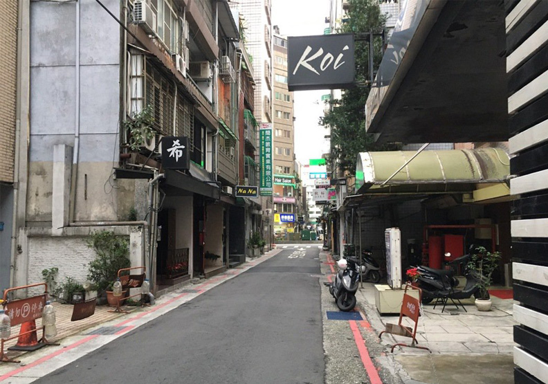 圖／條通商圈因電視影集華燈初上，再度成為焦點。台灣房屋提供