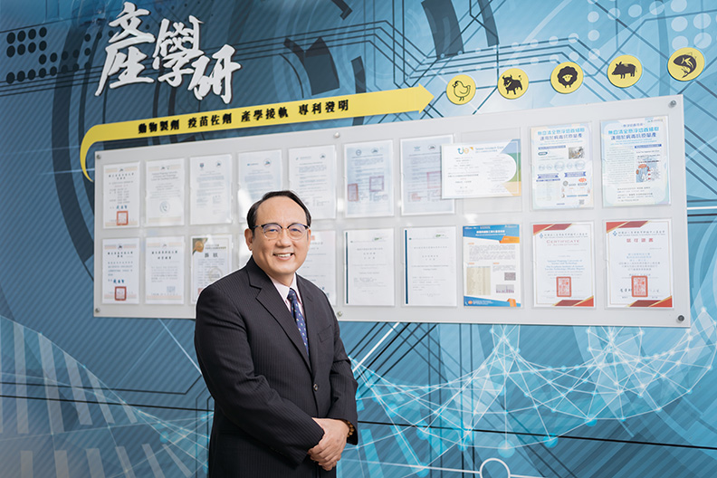 屏科大校長戴昌賢。