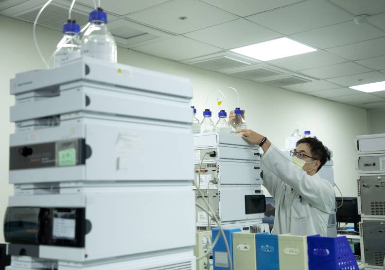 台灣BNCT使用的含硼藥物,信東是唯一有臨床研究和實驗的製藥廠。池孟諭攝