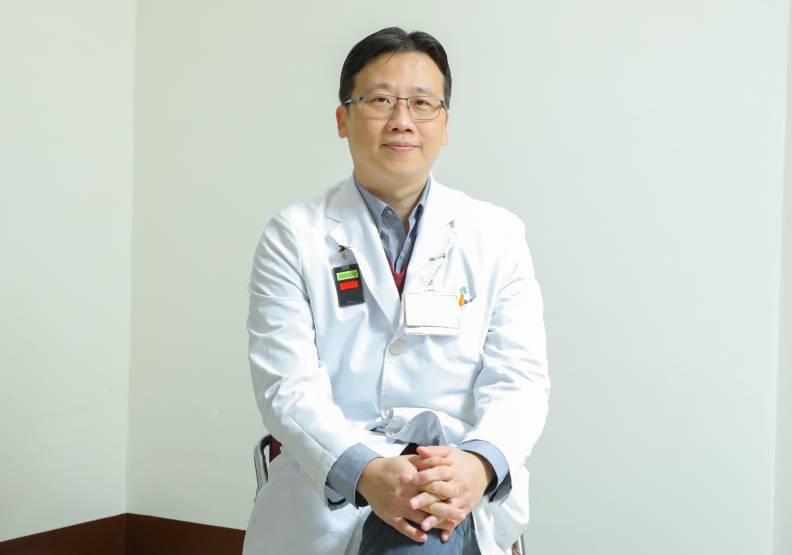 國內外腦瘤癌末患者都向陳一瑋求救，他是誰？