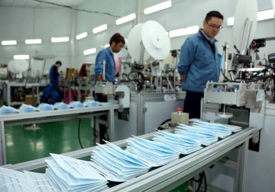 口罩淘汰賽〉中國廉價口罩大舉壓境！台灣400間口罩國家隊誰能活下？