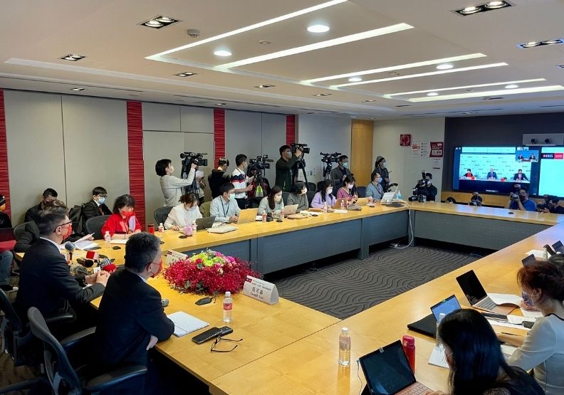 花旗集團和星展集團同步宣布，花旗台灣消費金融業務將以約443億元新台幣出售予星展銀行。張智傑攝。
