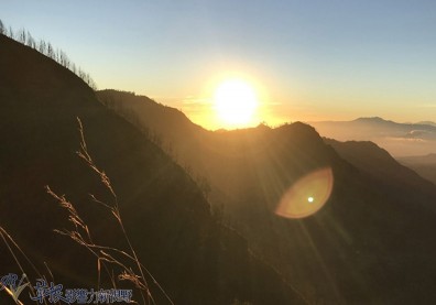 看過被CNN列為「人生必看的日出」嗎？來印度教聖山之一Bromo看最美火山日出！
