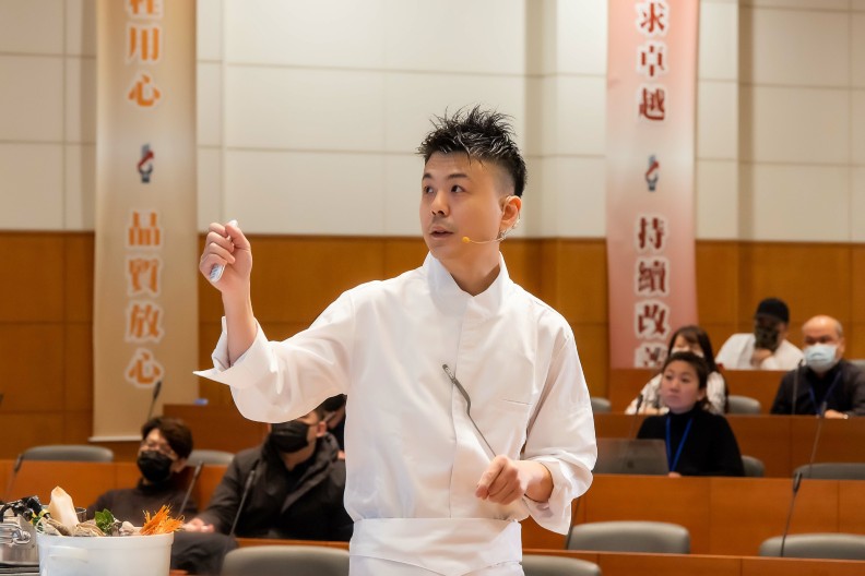 米其林二星主廚黃以倫：「下一代年輕人必須懂得思考、探究原因。」