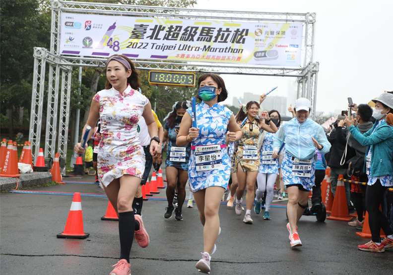 CHIC POW RUN旗袍路跑。蘇義傑攝