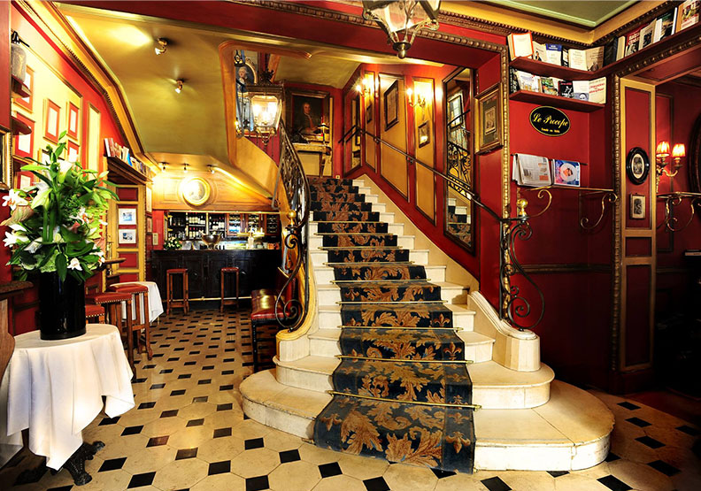 開設300多年的普羅柯佩咖啡館（Le Procope），至今仍屹立不搖。圖片來源／Le Procope FB