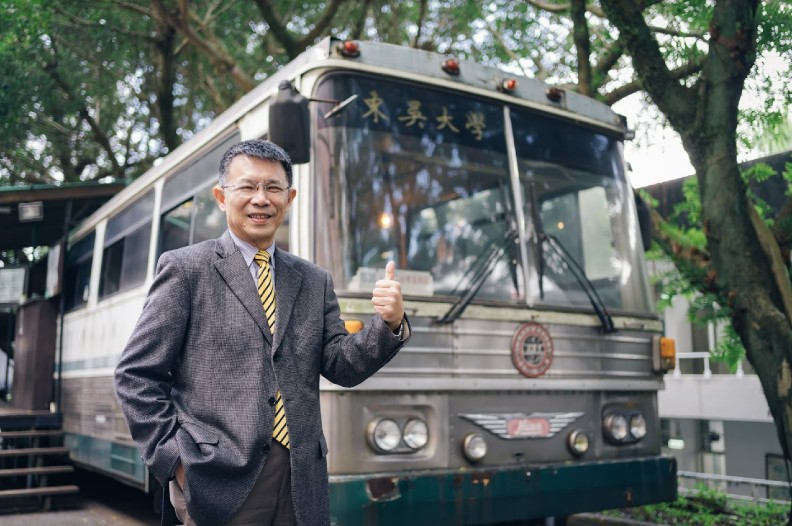 東吳大學校長潘維大。