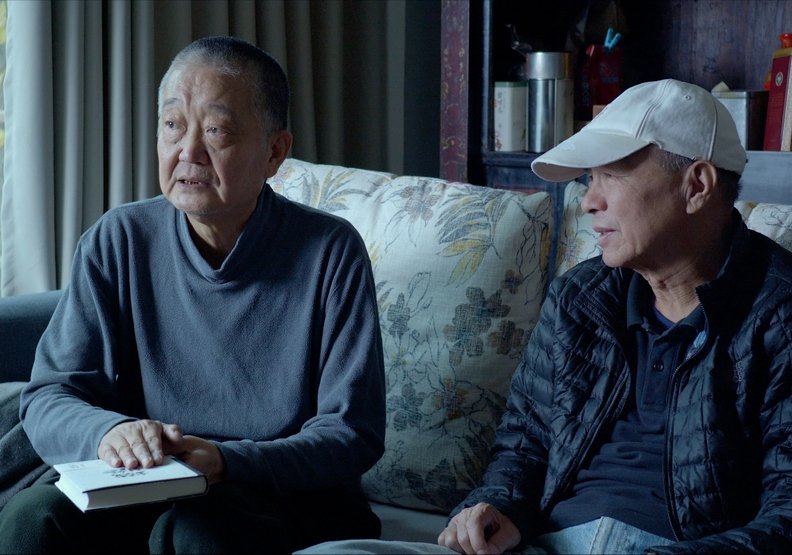 作家鍾阿城與本片監製侯孝賢。目宿媒體