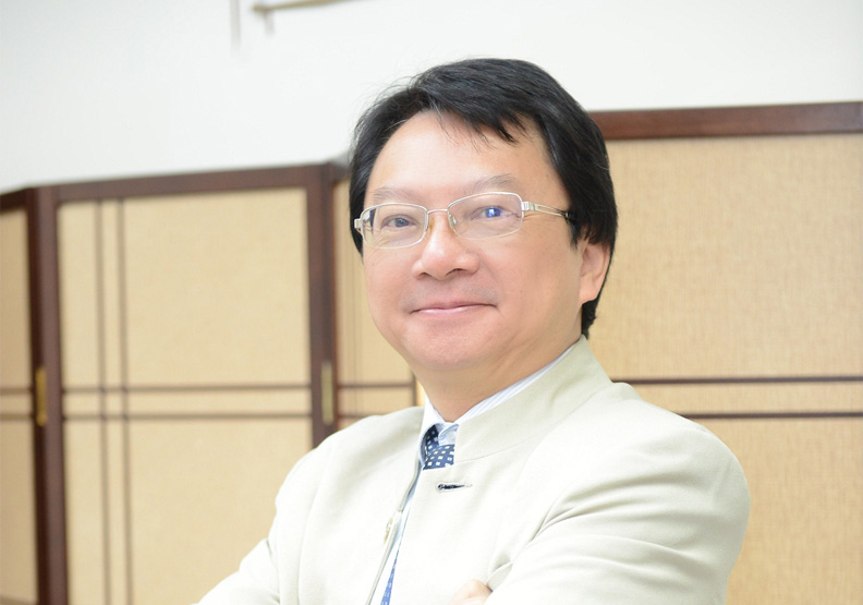 明新科大半導體學院院長呂明峰。明新科大提供