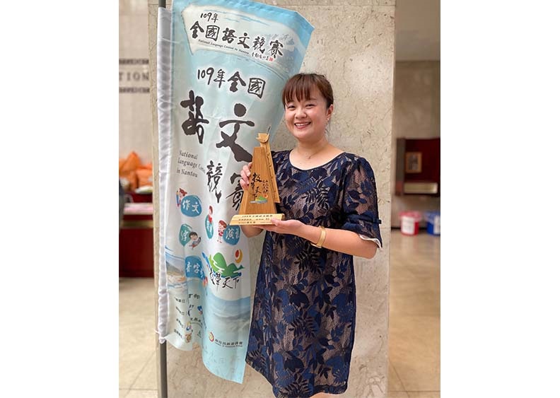 徐敏莉透過客語配音人氣劇目,讓新世代覺得客語「好酷!」。