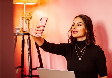 拍照開美顏沒告知，挪威政府：「要起訴被罰」