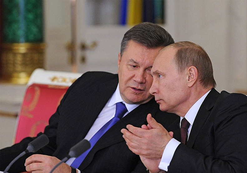 左為烏克蘭前總統亞努科維奇(Viktor Yanukovych),右為俄羅斯總統普丁。取自President of Russia官網