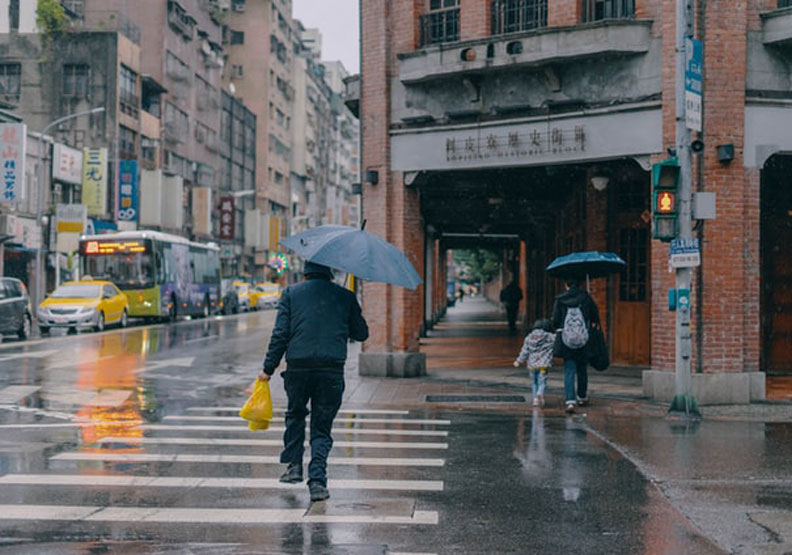 天氣變冷下雨就關節痛？冬季更要運動，專家授４招改善血液循環