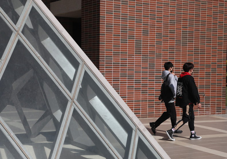 圖／大學生示意圖。蘇義傑攝