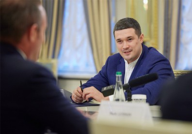 烏克蘭版「唐鳳」︰他組駭客軍團、要搜普丁錢包