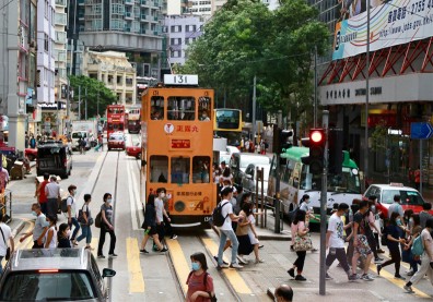 英女王辭世 / 港人忐忑中追憶女王：美好時代已結束，曾經的香港已死