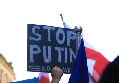 烏克蘭克里米亞危機，她與普丁會談38次！德國前總理梅克爾：「那個人」老是說謊