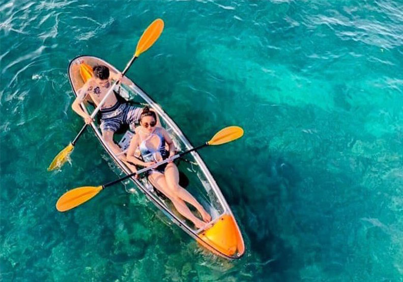 不用下水就能欣賞到豐富多彩的水下奇景，還能拍出彷彿漂浮於水面的奇幻照片。