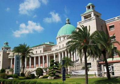 亞洲大學全面全力推動AI，顯見成果