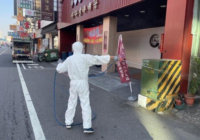 最新足跡〉本土+5！台南某醫院門診病人確診，羅一鈞：社區風險仍在