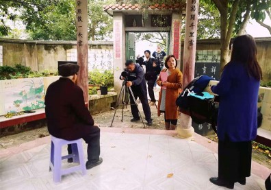 大稻埕團隊跨海參與古鎮新生，被90歲爺爺和街坊當成家人的感動