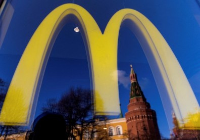 俄羅斯軍事侵犯不收手，歐美企業制裁下重手