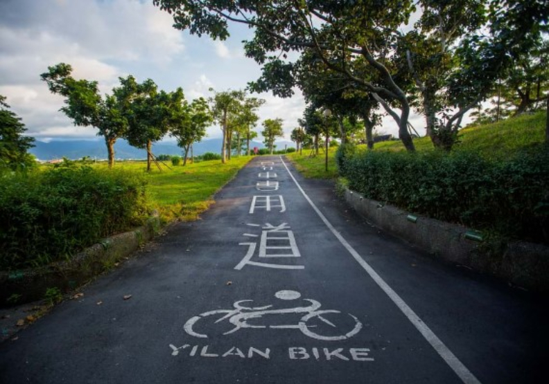 宜蘭冬山河自行車步道。取自臉書「宜蘭勁好玩」。