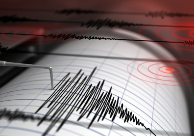 地震國家警報響！半小時內連4震，地震先開門往外跑？３步驟保護自己