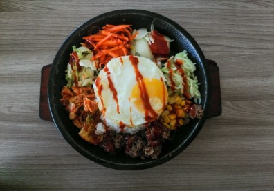 泡菜、石鍋拌飯都漲了！南韓央行四度升息，飆漲外食讓人吃不消