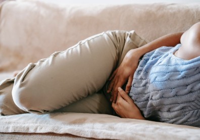 貧血、倦怠、停經後出血別輕忽！更年期女性出現７症狀恐是子宮內膜癌警訊