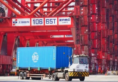 中國出口遇「完美風暴」，李克強穩外貿要過幾關？