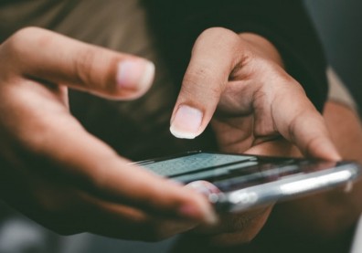 網軍vs.陰謀論者普遍存在？