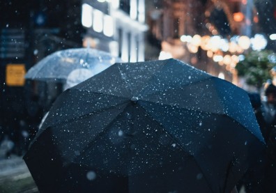 梅雨季濕氣重！皮膚癢加重可能是汗皰疹在作怪，2招幫身體袪濕
