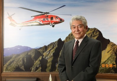 每年出動逾800架次！空勤總隊長：飛行員上機拎的頭盔袋，宛如自己腦袋