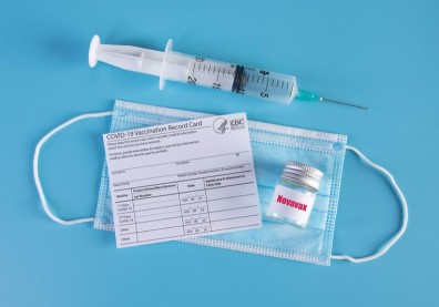 Novavax疫苗即將開打，北市開放成人預約11日起診所施打