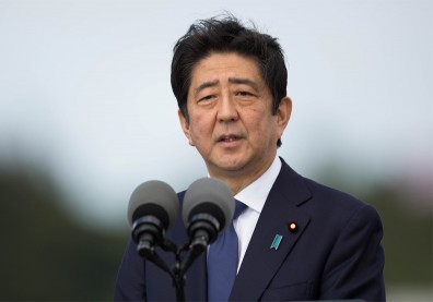 安倍事件》最愛台日相，安倍晉三的政治路坎坷