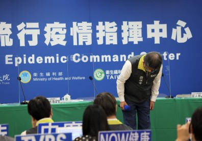 吿別911天指揮官日常，陳時中帶手帕怕落淚