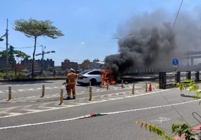 林志穎開特斯拉為何自撞起火？專家：高電壓電池「高風險」