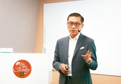 中信金總經理吳一揆為何突申請退休？背後原因藏洋蔥